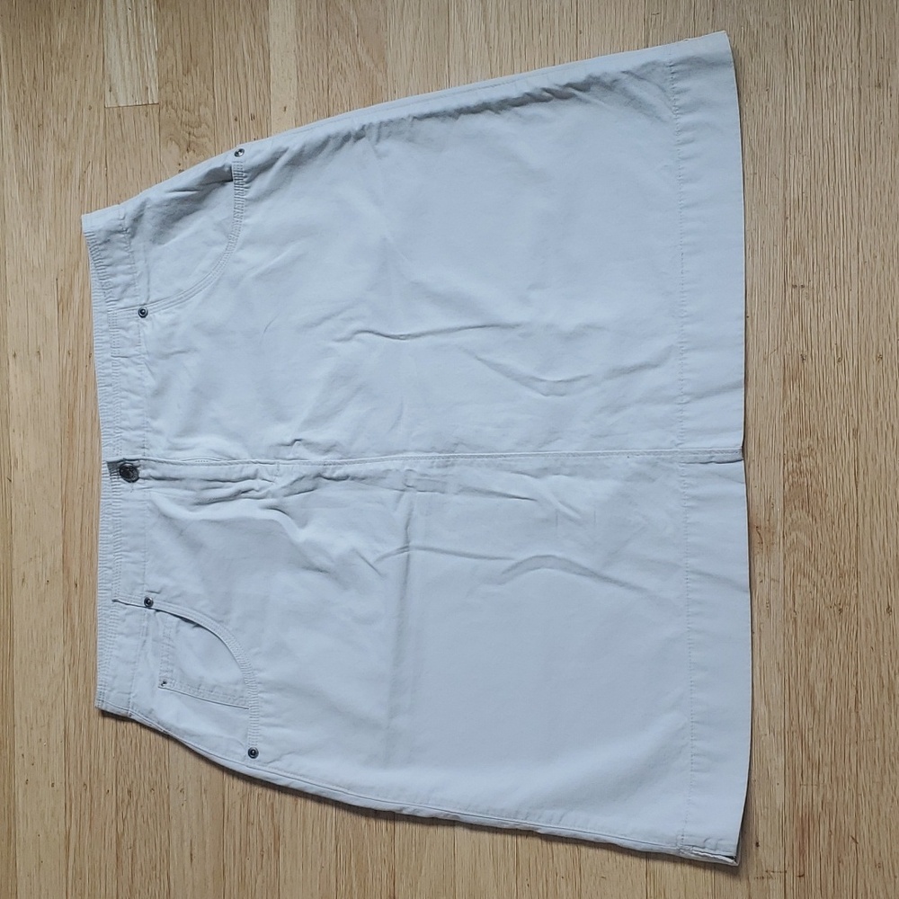 Kahki Woolrich light weight cotton skirt